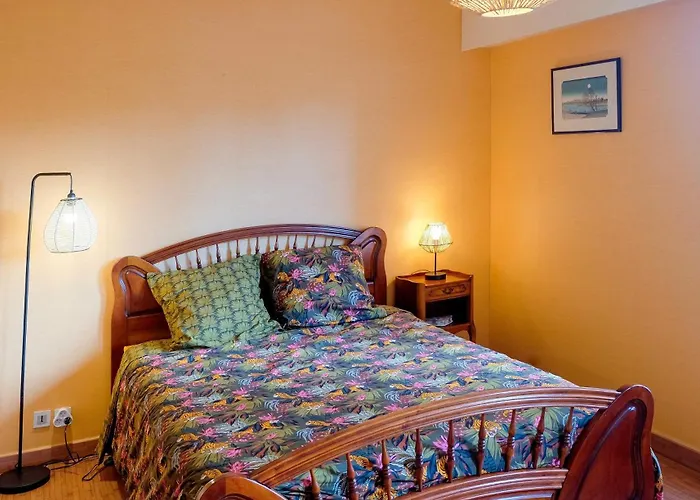 Apartmán Lumineux, 80m2, Au Calme, 10mn A Pieds De La